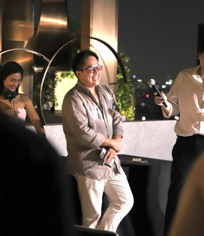 MC hosting the event